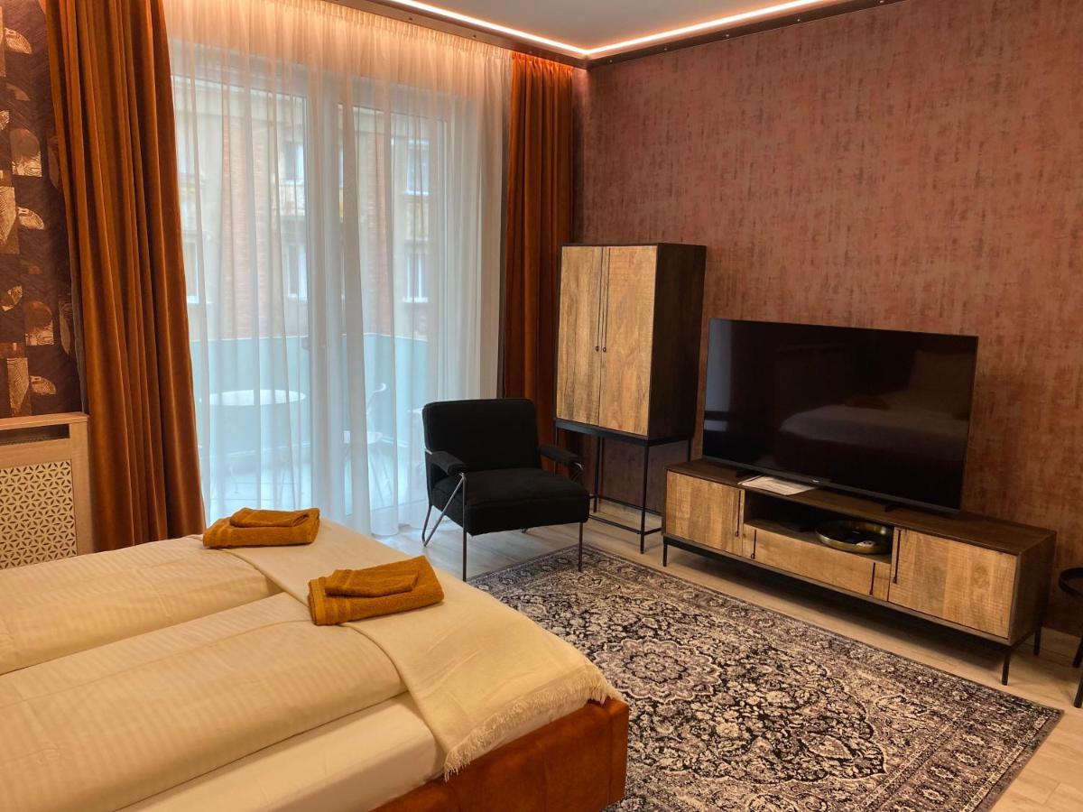 Grand Suites Corvin Budapeste Exterior foto