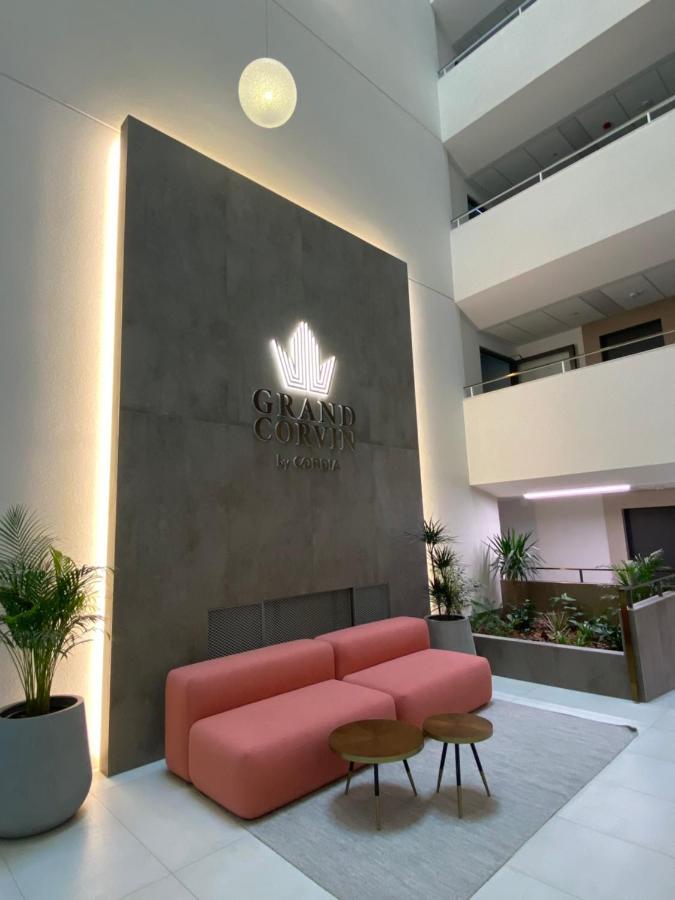Grand Suites Corvin Budapeste Exterior foto